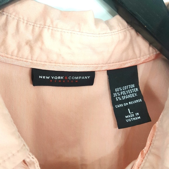 New York & Company Short Sleeve Button Down Top - Picture 4 of 4